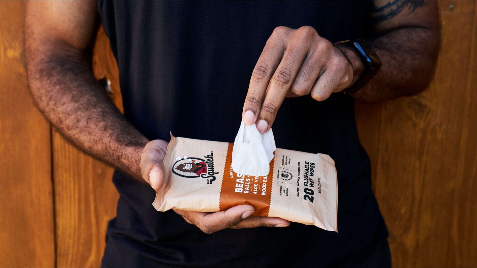 FREE Wood Barrel Bourbon Wipes U9
